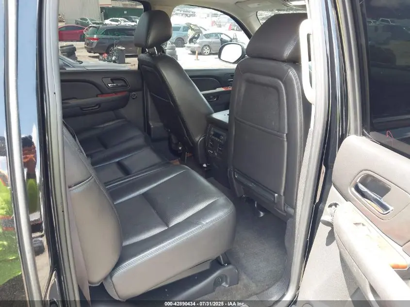 2013 CHEVROLET AVALANCHE LTZ