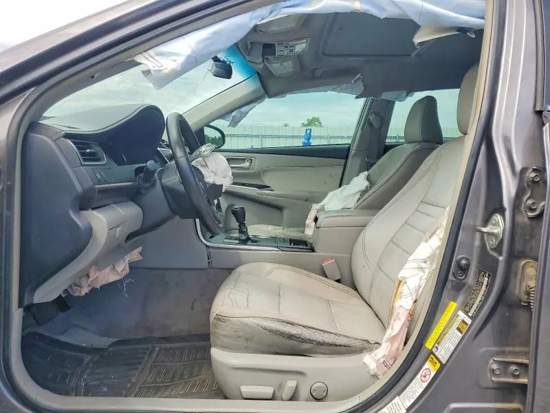 2015 TOYOTA CAMRY XLE  