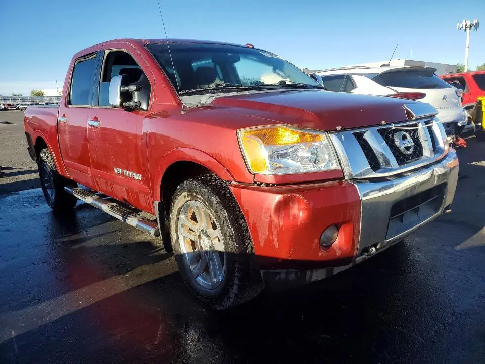 2014 NISSAN TITAN SV  