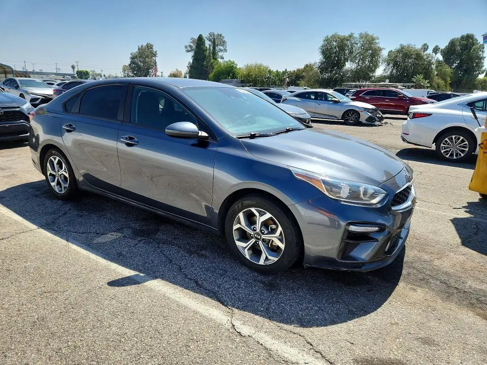 2020 KIA FORTE LXS  