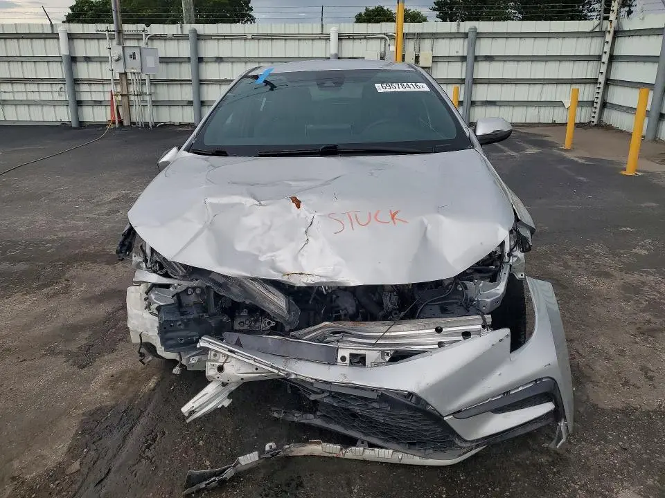 2021 TOYOTA COROLLA SE  