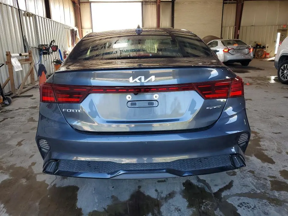 2024 KIA FORTE GT LINE  