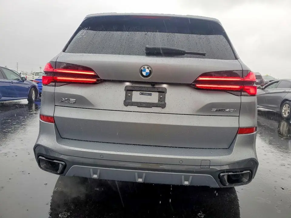 2025 BMW X5   