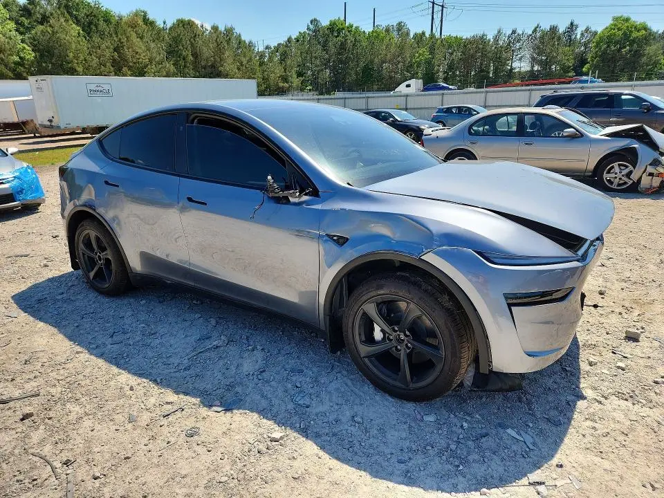 2026 TESLA MODEL Y   