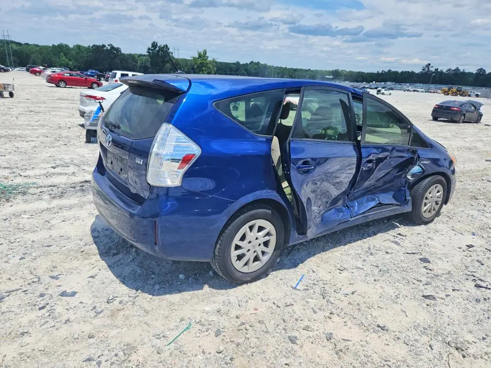 2013 TOYOTA PRIUS V TWO  