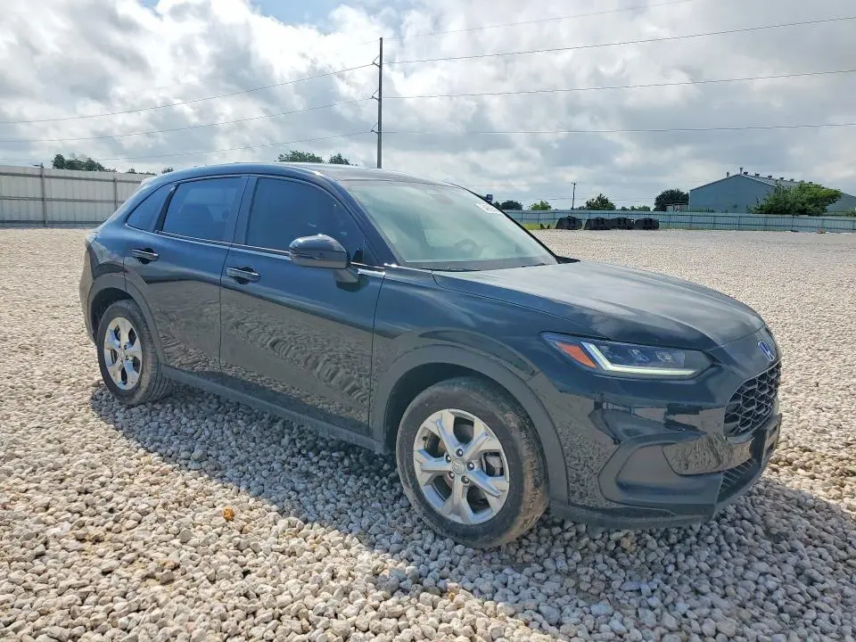 2025 HONDA HR-V LX  