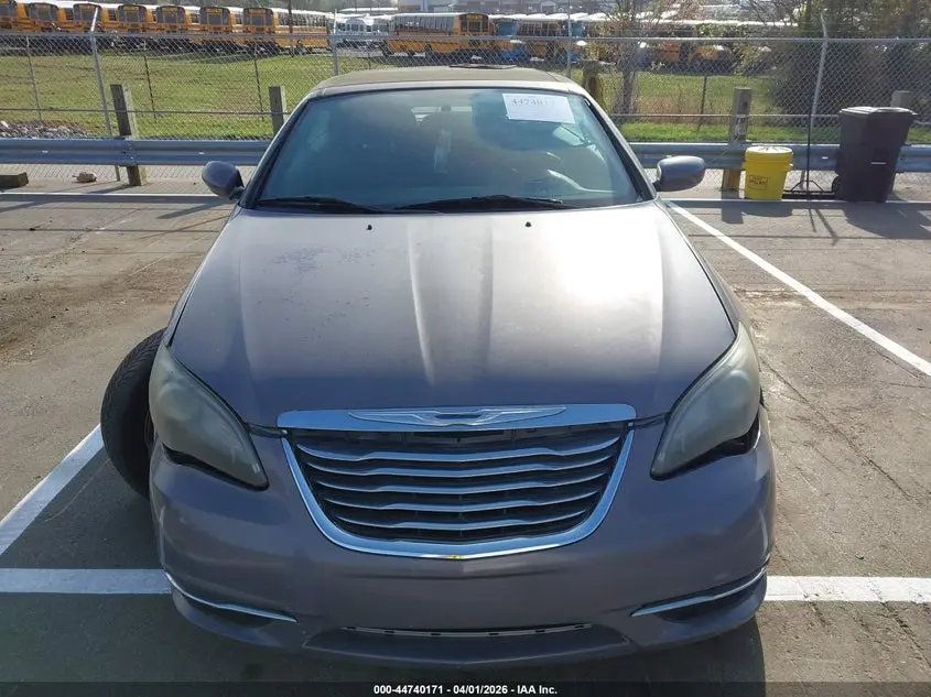 2013 CHRYSLER 200 TOURING