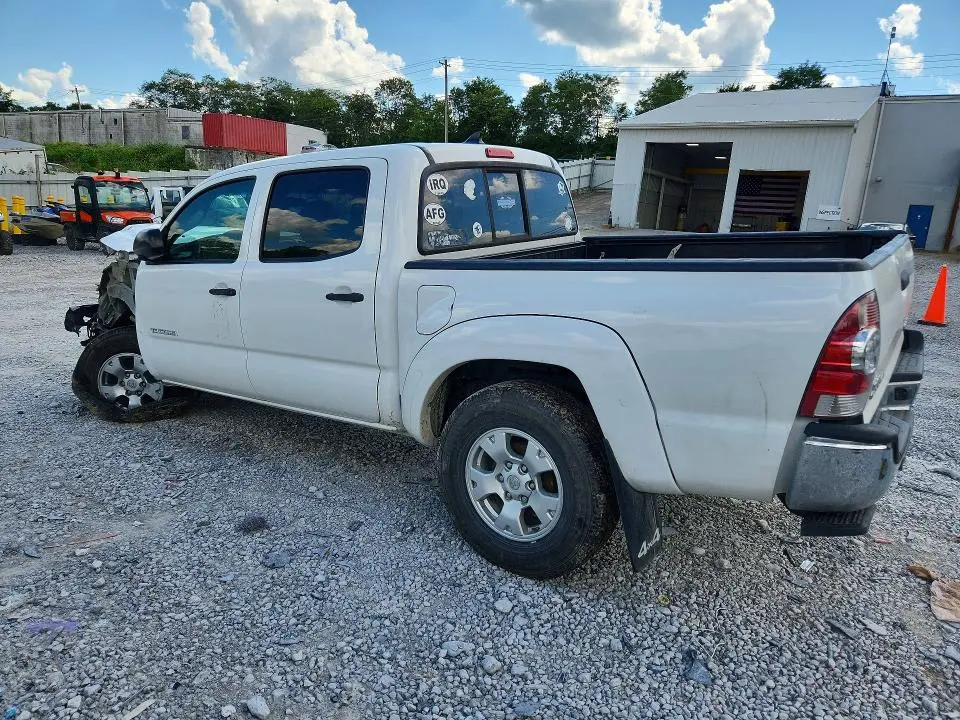 2015 TOYOTA TACOMA V6  