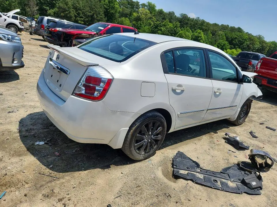2011 NISSAN SENTRA 2.0  