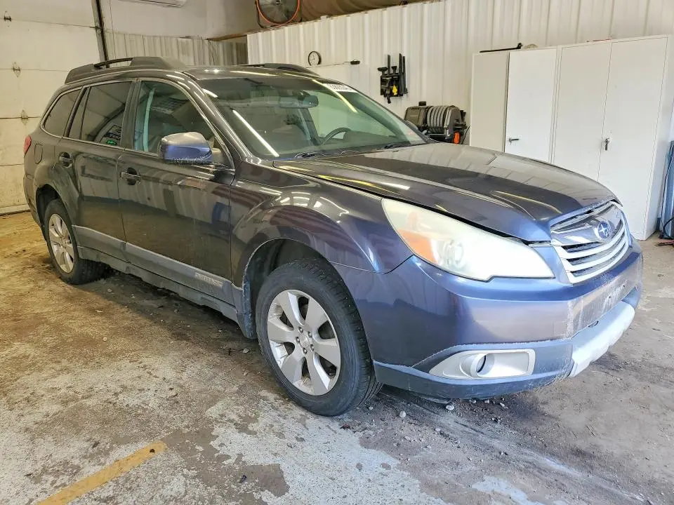 2010 SUBARU OUTBACK 2.5I LIMITED  