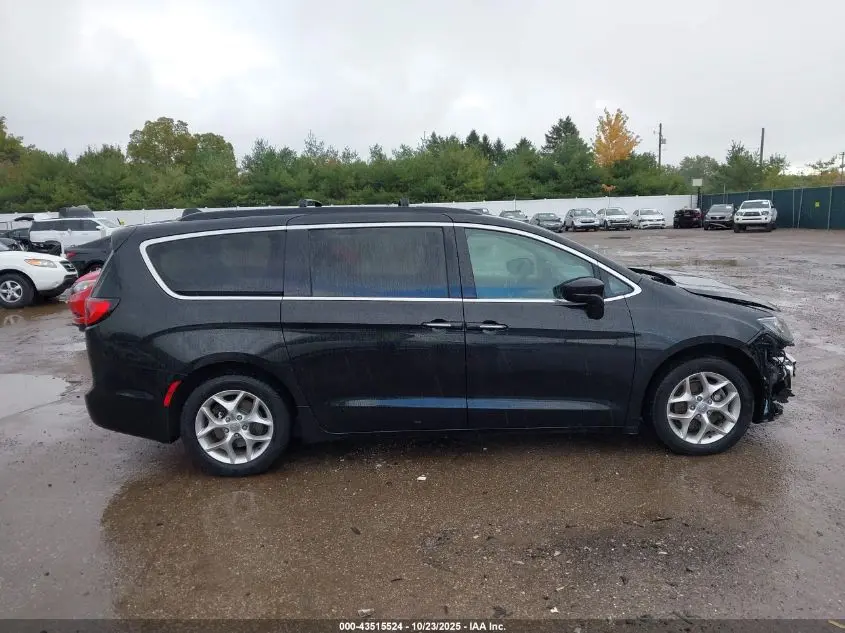 2019 CHRYSLER PACIFICA TOURING PLUS