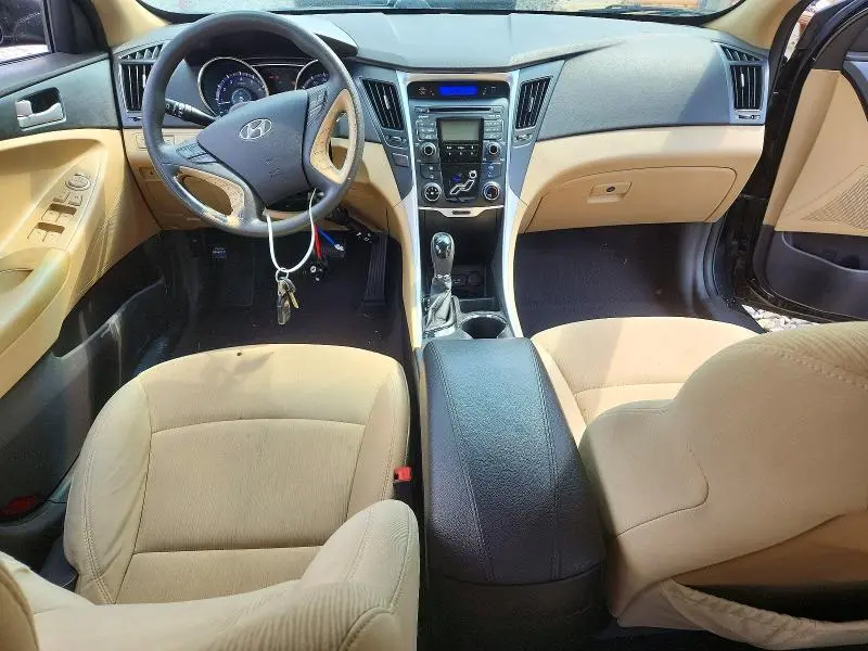 2011 HYUNDAI SONATA GLS  
