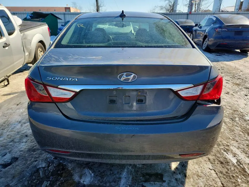 2012 HYUNDAI SONATA GLS  