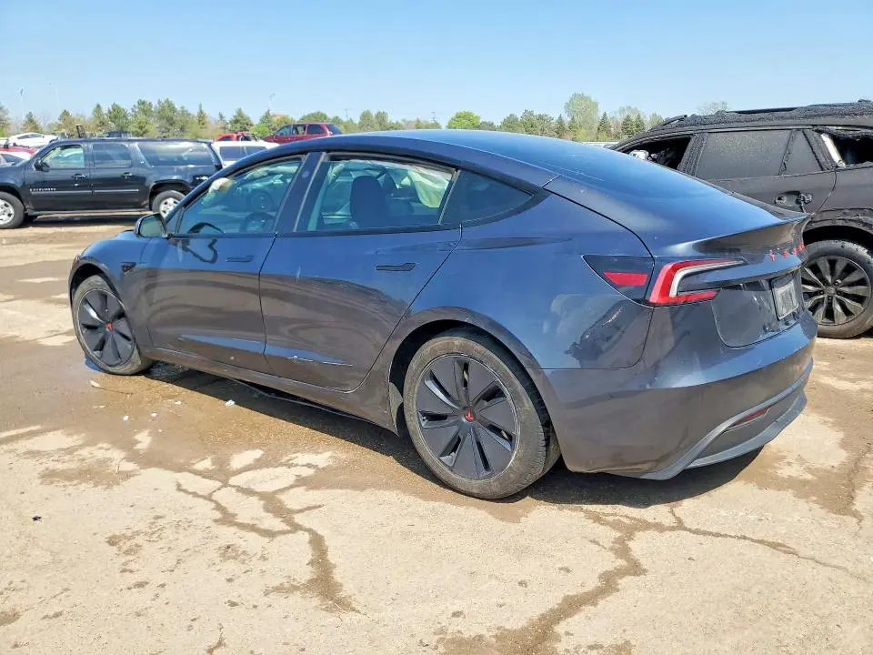 2024 TESLA MODEL 3   