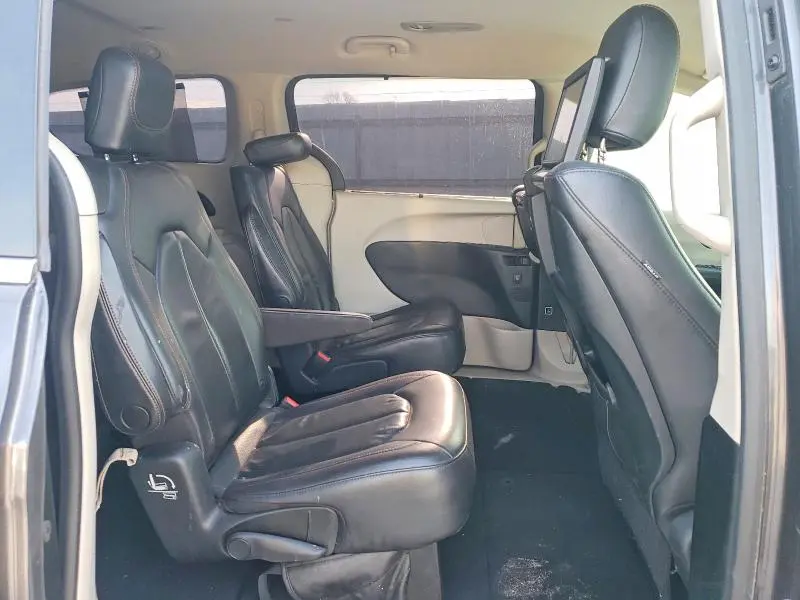 2017 CHRYSLER PACIFICA TOURING L PLUS  