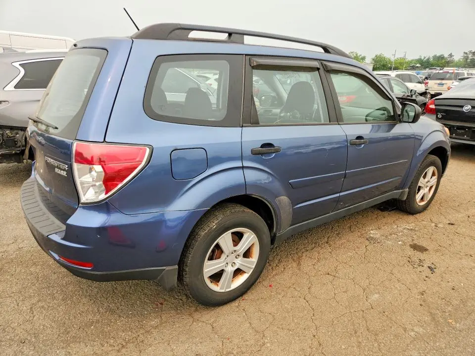 2011 SUBARU FORESTER   