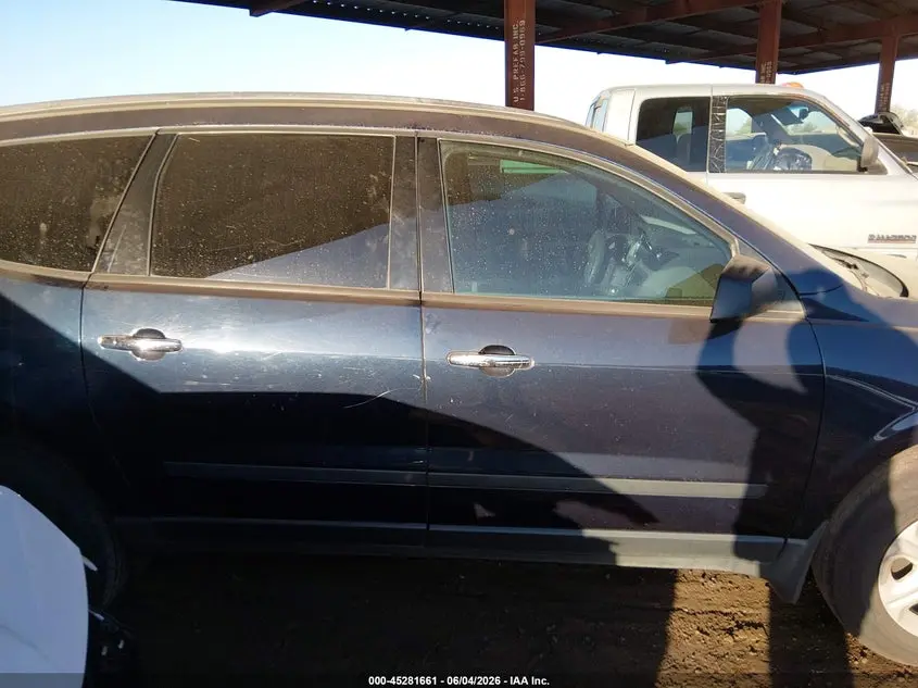 2017 CHEVROLET TRAVERSE LS
