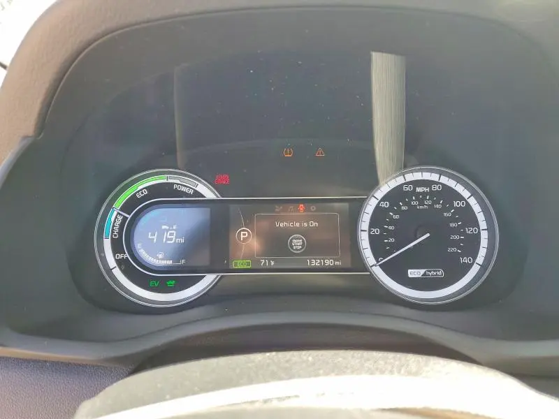2017 KIA NIRO LX  