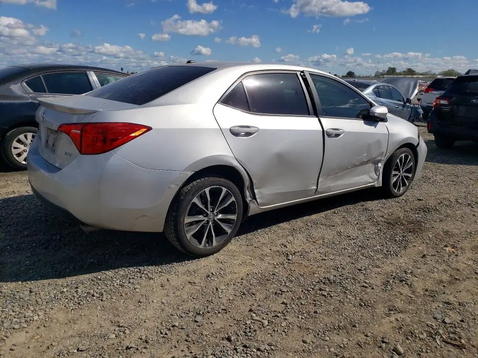 2018 TOYOTA COROLLA XSE  