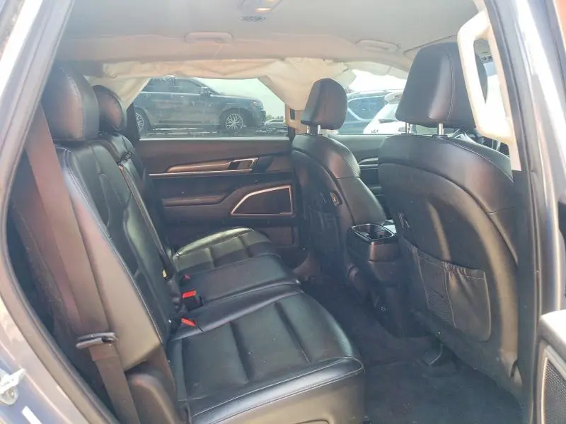 2020 KIA TELLURIDE LX  