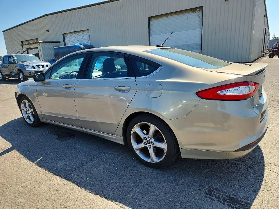 2015 FORD FUSION SE  