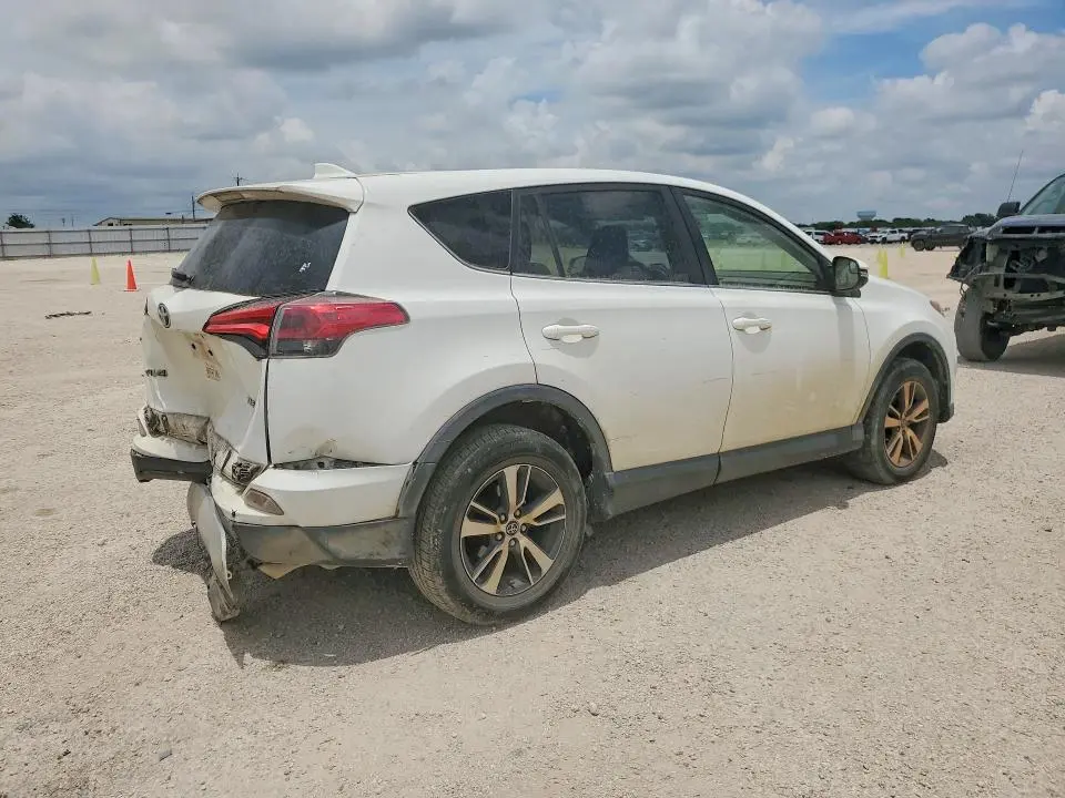 2017 TOYOTA RAV4 XLE  