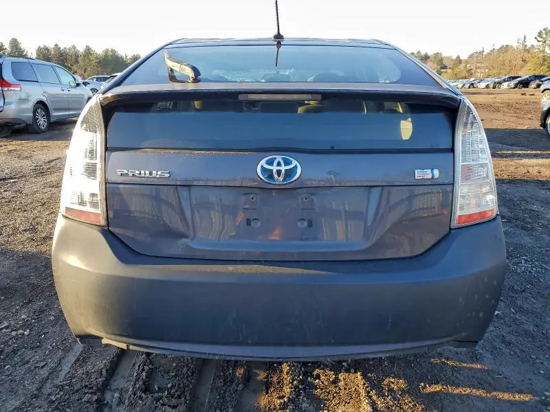 2011 TOYOTA PRIUS   