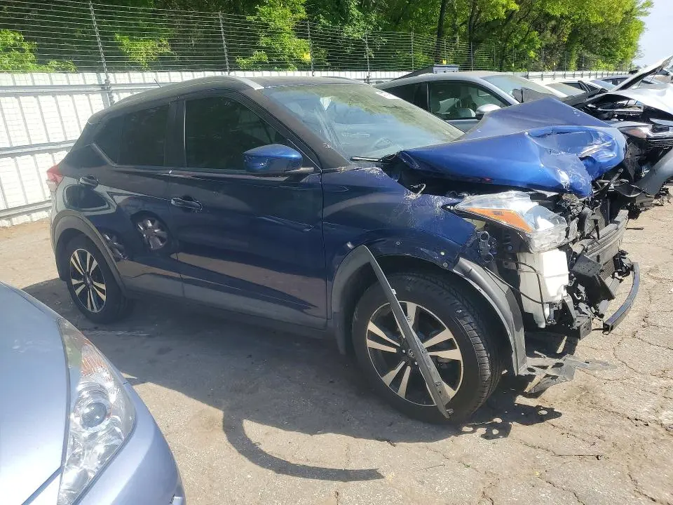 2018 NISSAN KICKS SV  