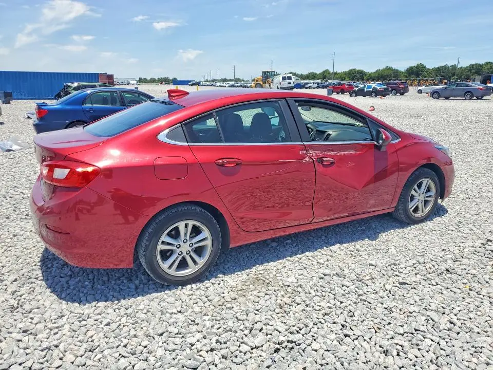 2017 CHEVROLET CRUZE LT  