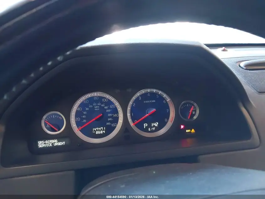 2014 VOLVO XC90 3.2 R-DESIGN PLATINUM