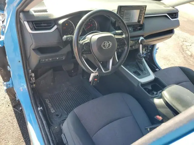 2019 TOYOTA RAV4 XLE  