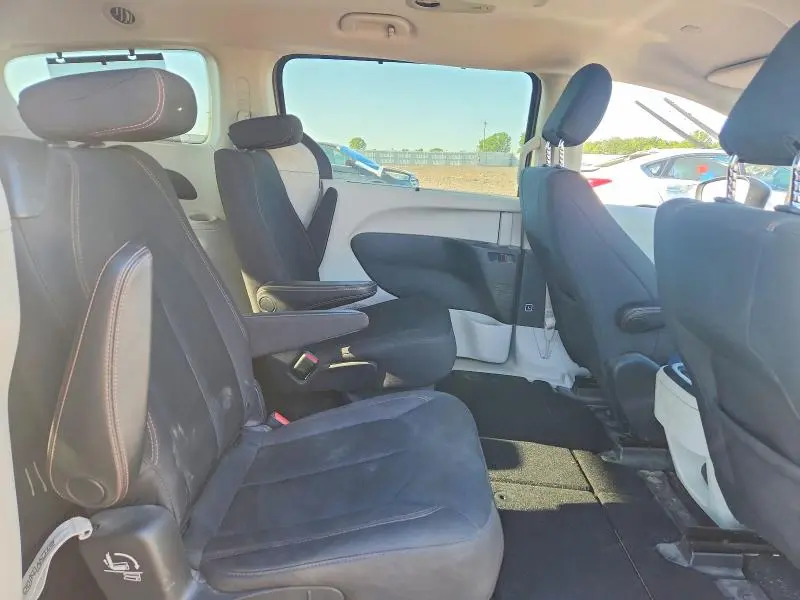 2017 CHRYSLER PACIFICA TOURING L  