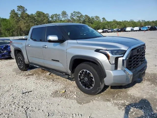 2024 TOYOTA TUNDRA CREWMAX SR  