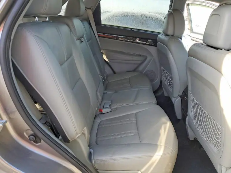 2014 KIA SORENTO   