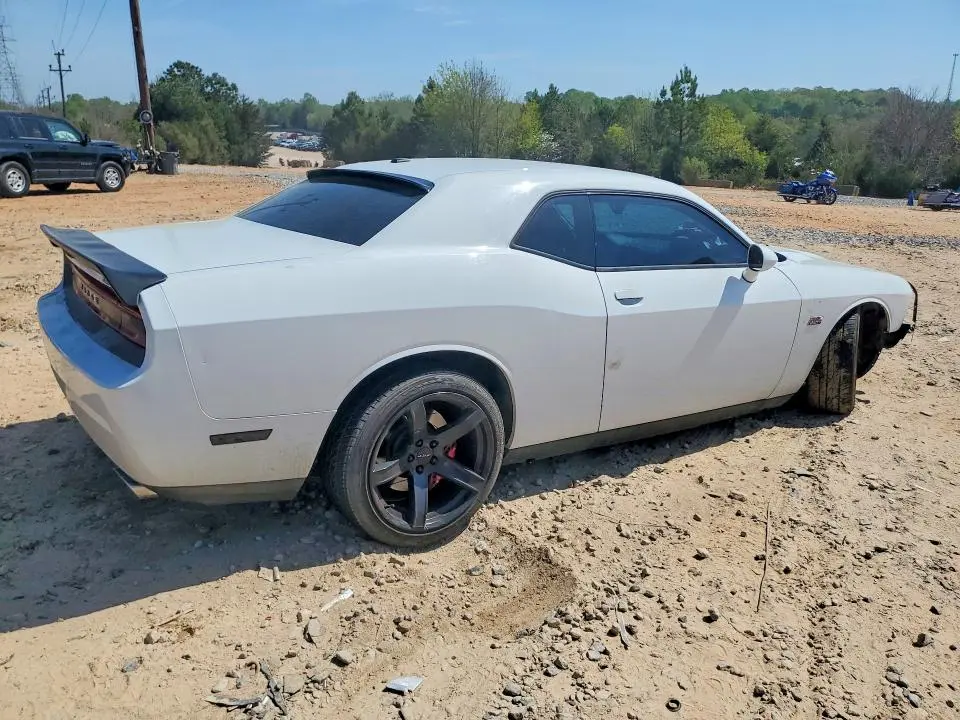 2012 DODGE CHALLENGER SRT-8  
