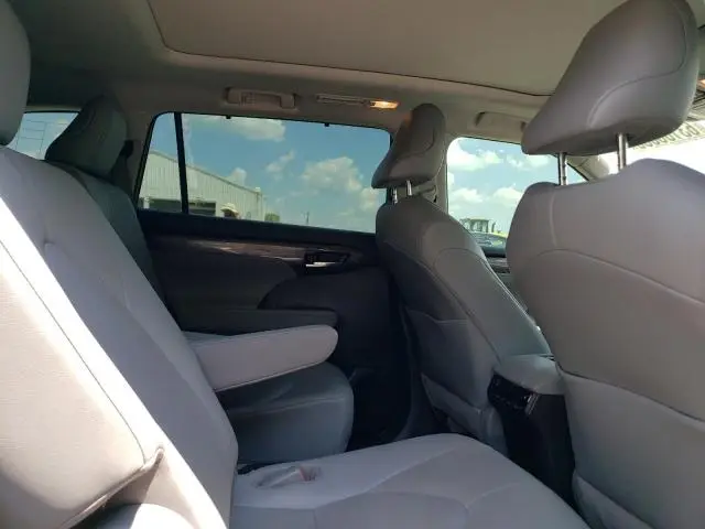 2021 TOYOTA HIGHLANDER PLATINUM  