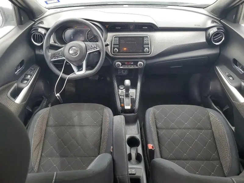 2018 NISSAN KICKS SV  