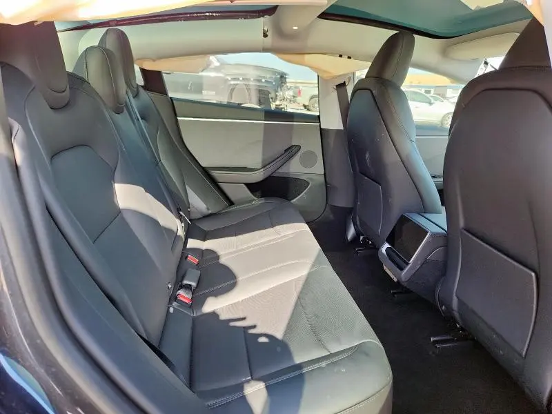 2025 TESLA MODEL 3   