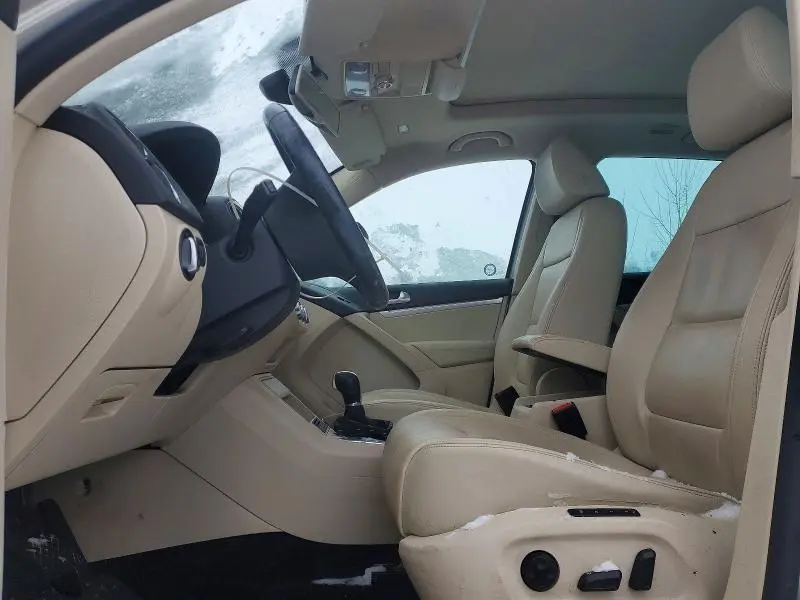 2014 VOLKSWAGEN TIGUAN S  