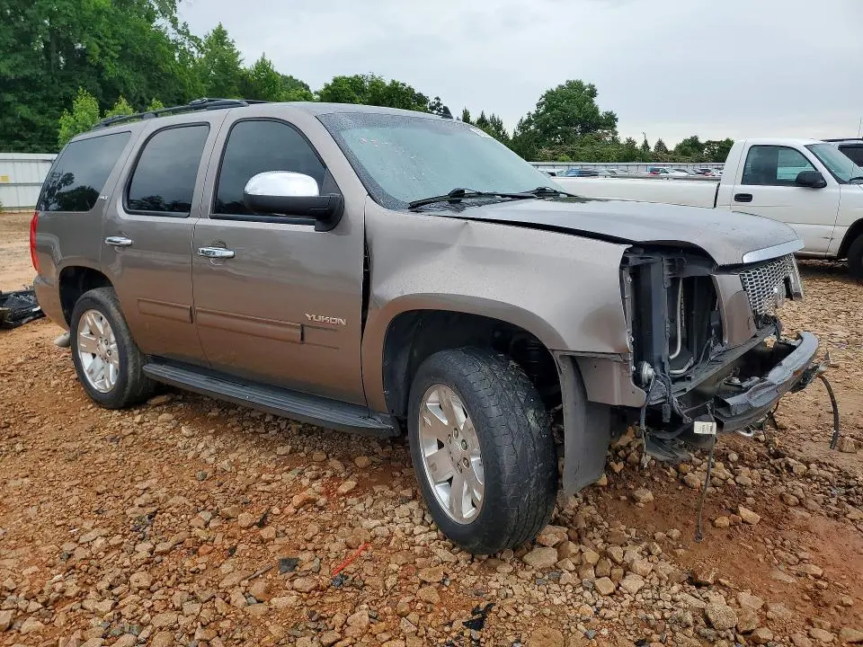 2011 GMC YUKON SLT  