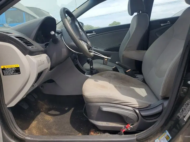 2013 HYUNDAI ACCENT GS  
