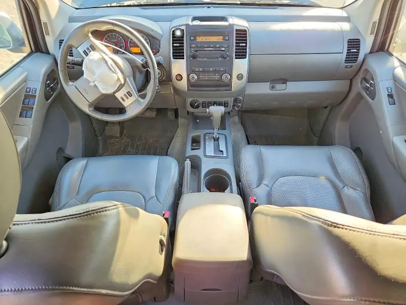 2011 NISSAN FRONTIER S  