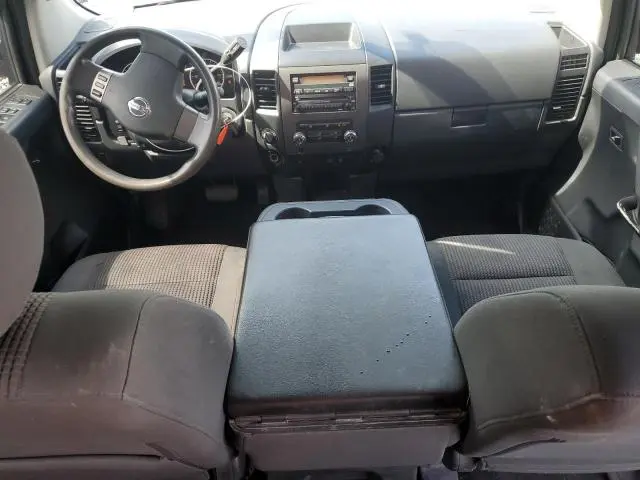 2010 NISSAN TITAN SE  
