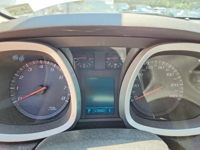 2011 CHEVROLET EQUINOX LT  