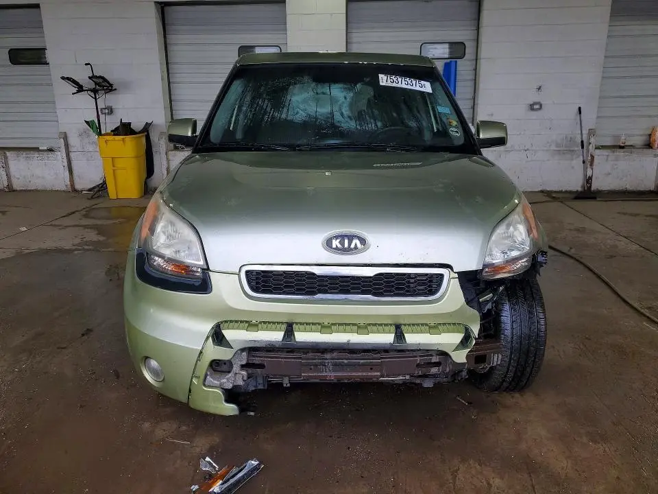 2010 KIA SOUL +  