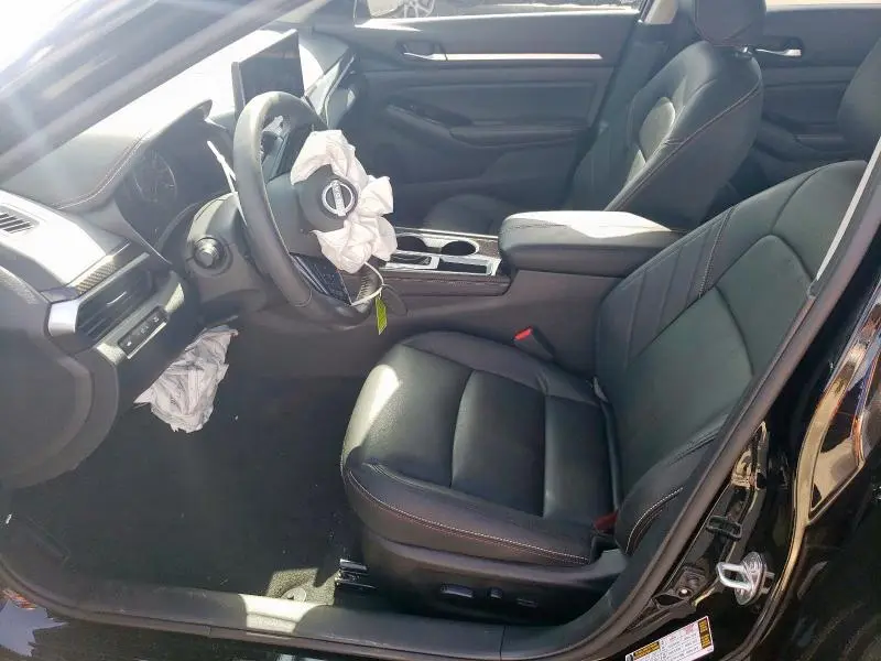 2024 NISSAN ALTIMA SR  