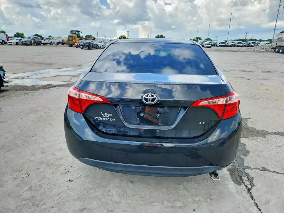 2018 TOYOTA COROLLA LE  