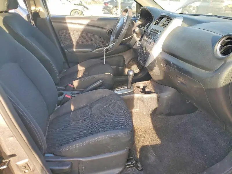 2016 NISSAN VERSA 1.6 SV  