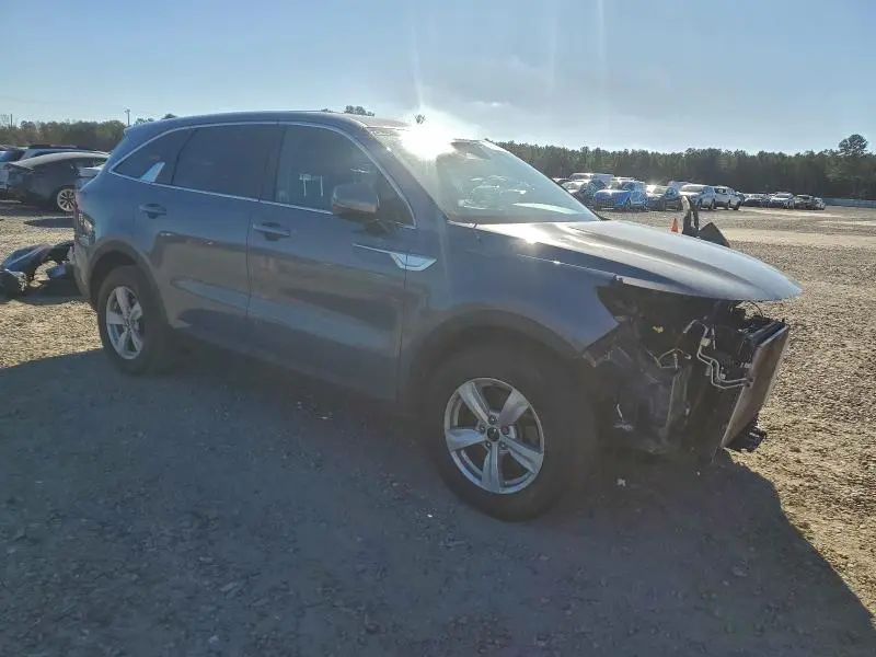 2022 KIA SORENTO LX  