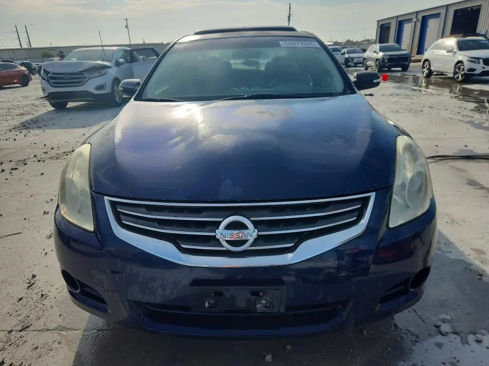 2010 NISSAN ALTIMA BASE  